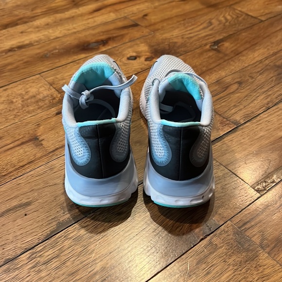 Nike Renew running shoes - Picture 3 of 5